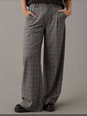 American Eagle Outfitters Wide-Leg Plaid Trousers - Gray